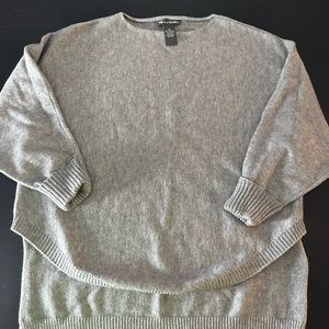 Women’s Sweater SZ XS